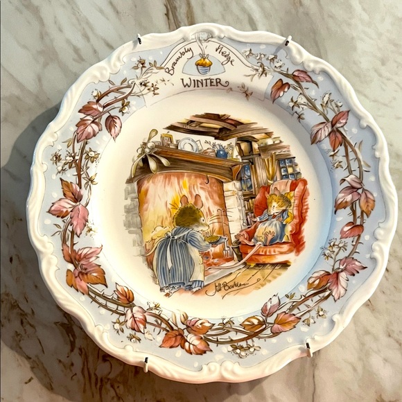 Royal Doulton Brambly Hedge Winter Plate - Picture 1 of 4